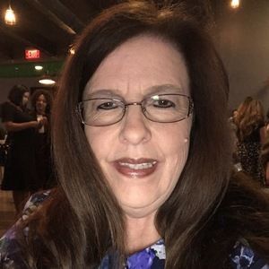 Meet your Posher, Stacy